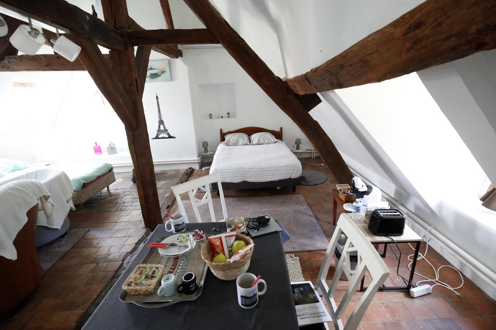 Chambres D'Hotes Chez Sylvie Donnemain-Saint-Mames Exterior photo