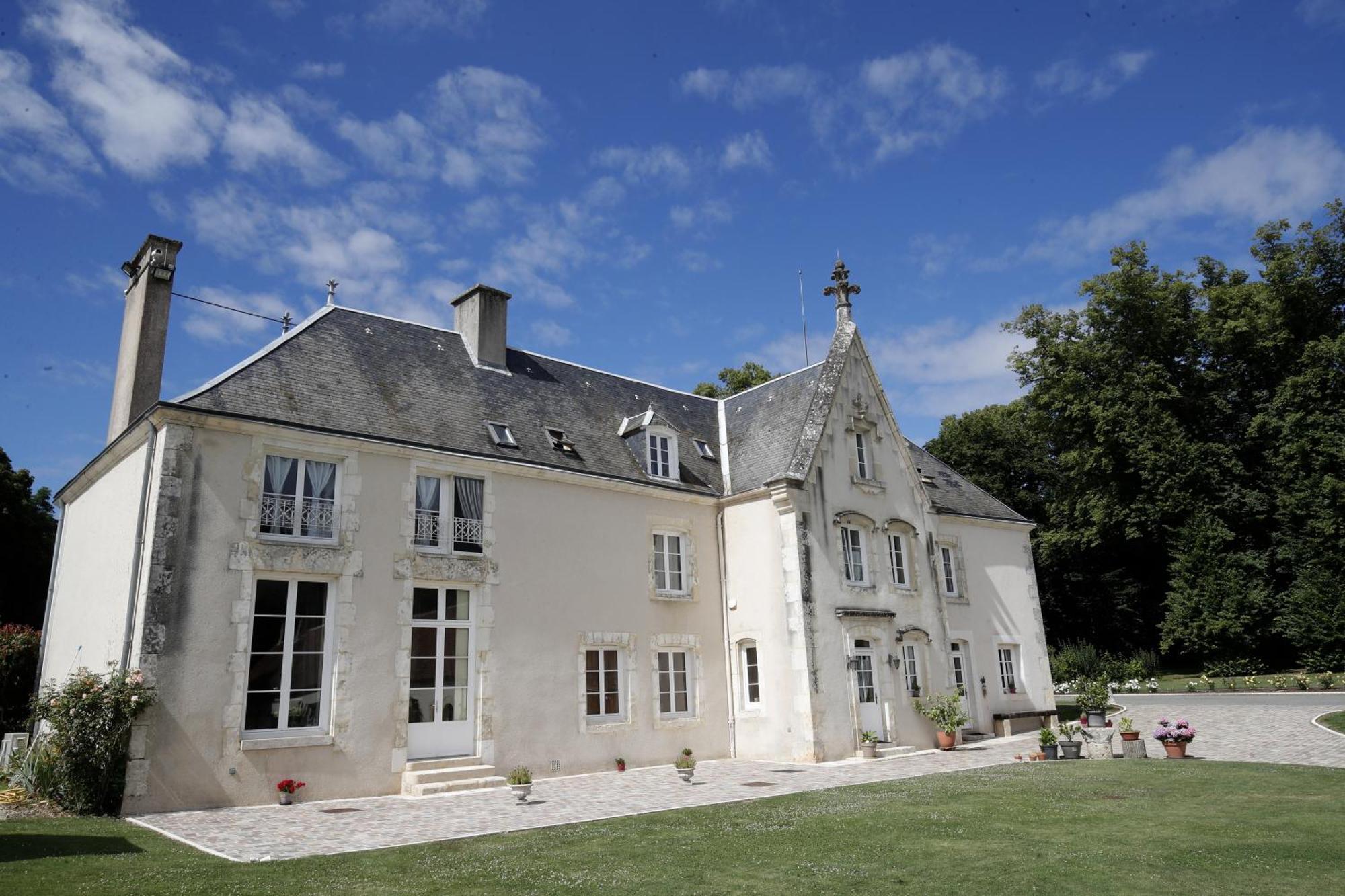 Chambres D'Hotes Chez Sylvie Donnemain-Saint-Mames Exterior photo